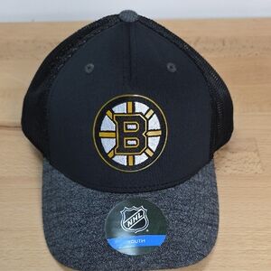 Boston Bruins NHL Black and Gray Youth Cap with Gold Youth New